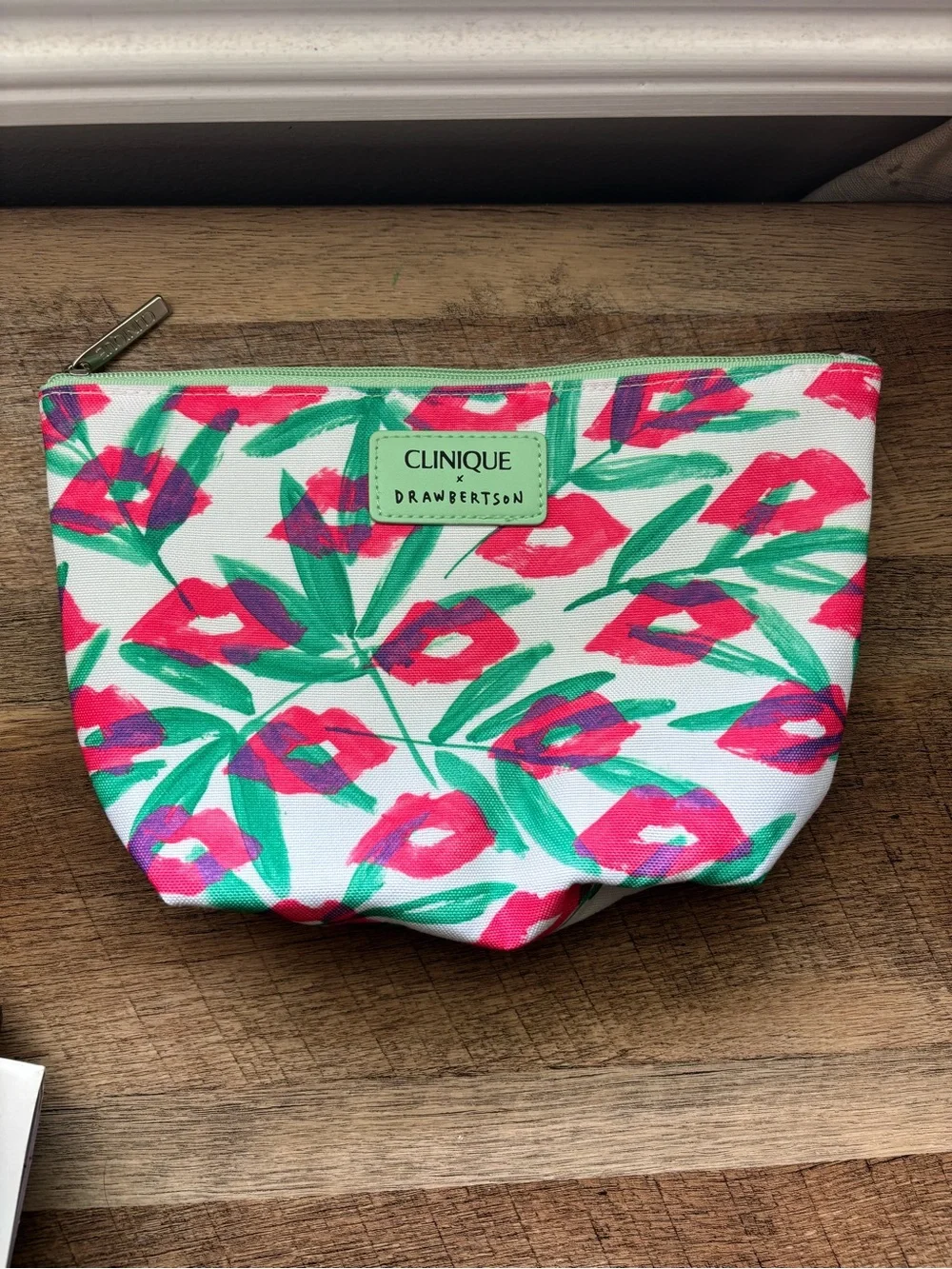 Clinique Mint Green Nylon Cosmetic Pouch